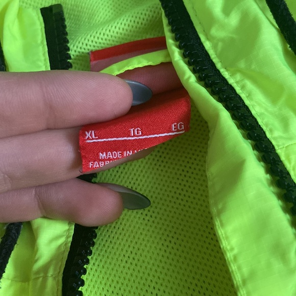 Nike wind breaker. - Picture 2 of 2